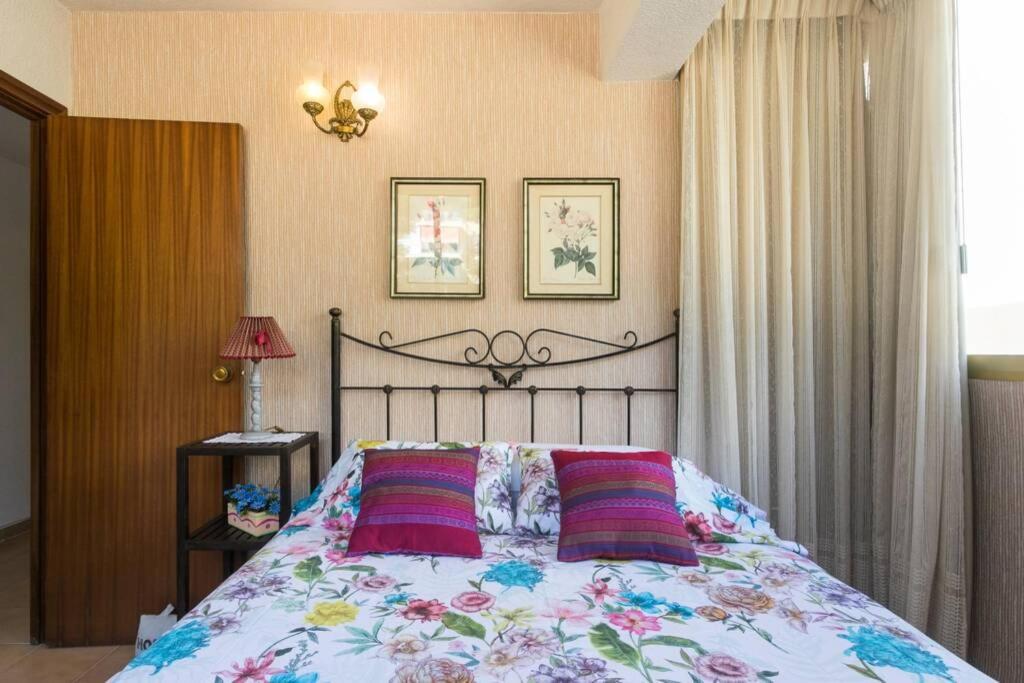 Apartamento Beachfront In Poniente *