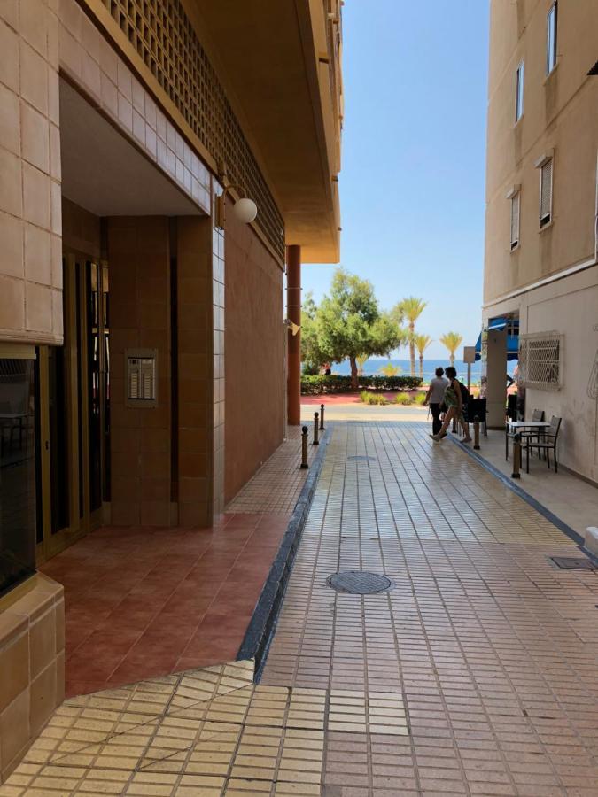 Beachfront In Poniente Apartamento Benidorm